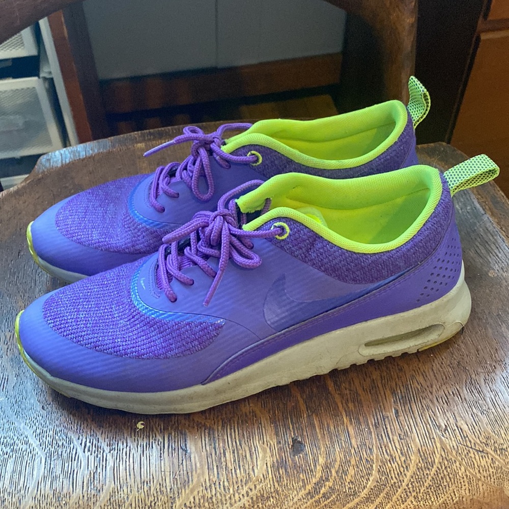 Nike Airmax Thea  Size 8.5 Womens